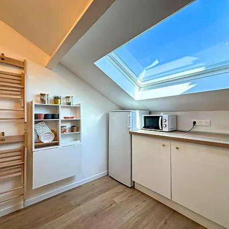 Sous Les Toits De La Digue Apartment *